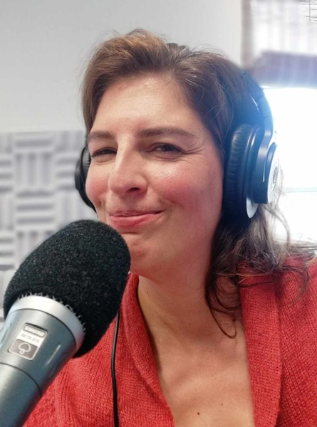Sophie au micro de radio Transistoc'h
