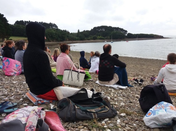 Au bord de la mer, à Logonna-Daoulas
