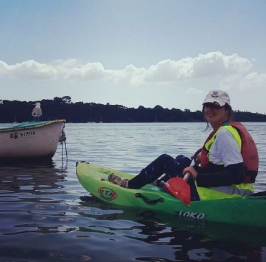 Sophie sur son kayak